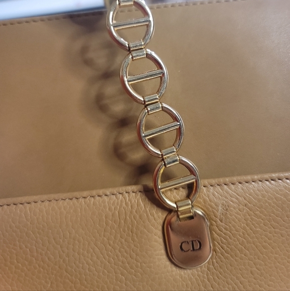 Dior Vintage Sleek Tan Leather Shoulder Bag - Picture 8 of 13